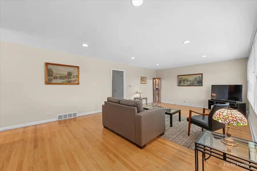 431 N Melrose Avenue, Elgin, IL 60123 - Image #2