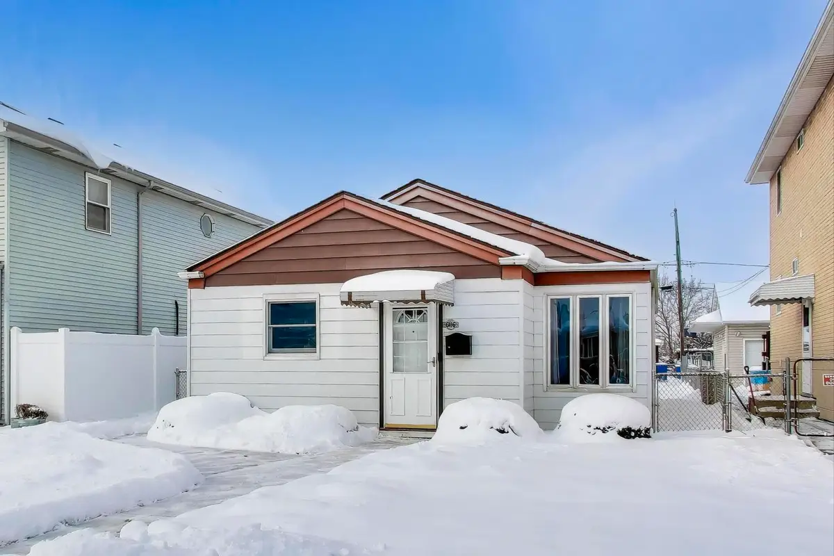 6116 S Neenah Avenue, Chicago, IL 60638 - Image #1