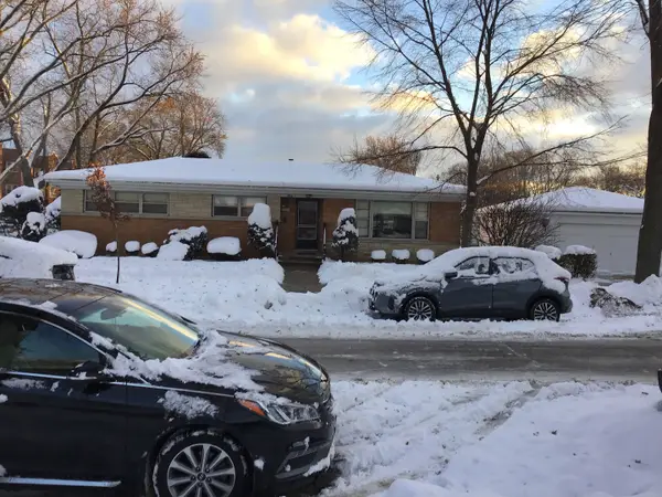 8454 Monticello Avenue, Skokie, IL 60076