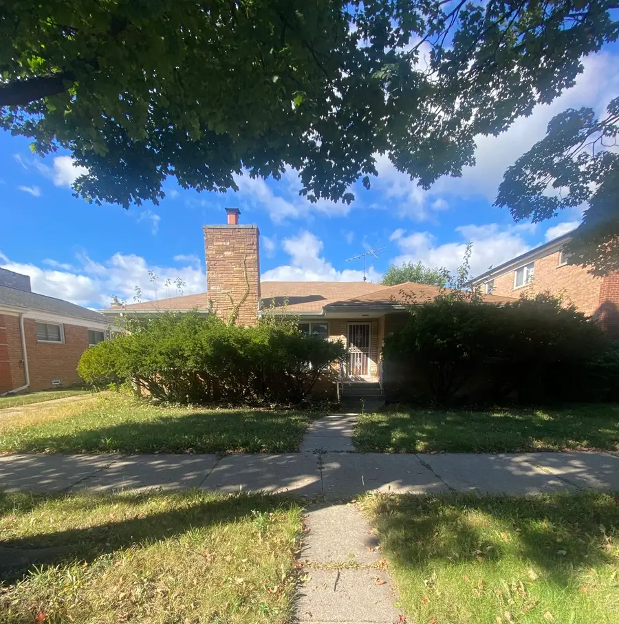 9716 S Prairie Avenue, Chicago, IL 60628 - Image #2