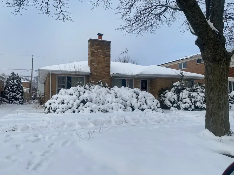 9716 S Prairie Avenue, Chicago, IL 60628 - Image #3