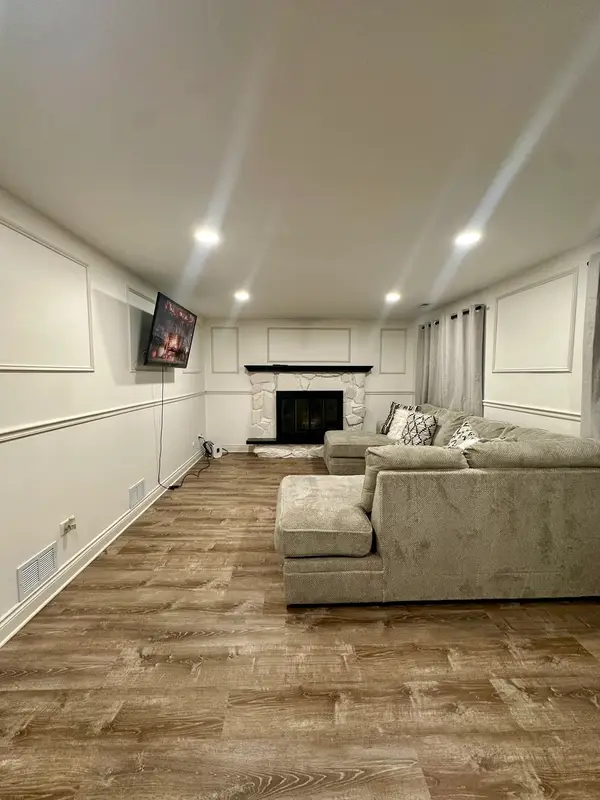 2807 Glenwood Lansing Road #212, Lynwood, IL 60411