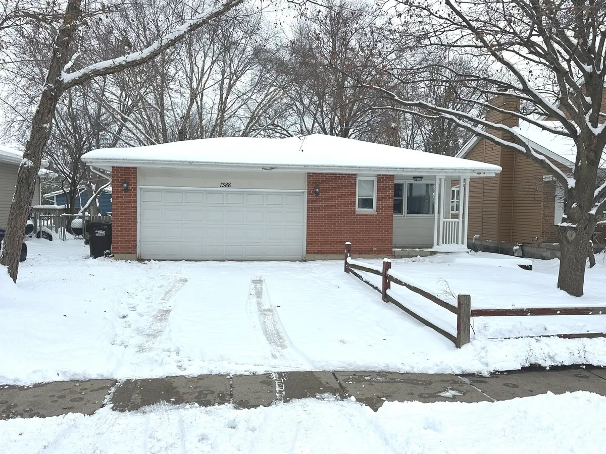 1388 Gardina Vista, Crystal Lake, IL 60014 - Image #1