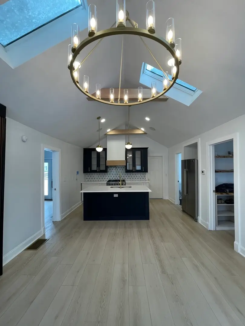 607 W Olive Street, Bloomington, IL 61701 - Image #3