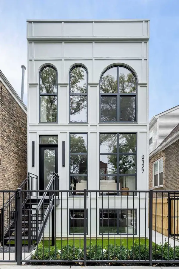 2127 W Dickens Avenue, Chicago, IL 60647