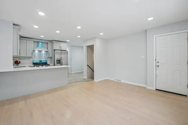 4914 W 32nd Place, Cicero, IL 60804