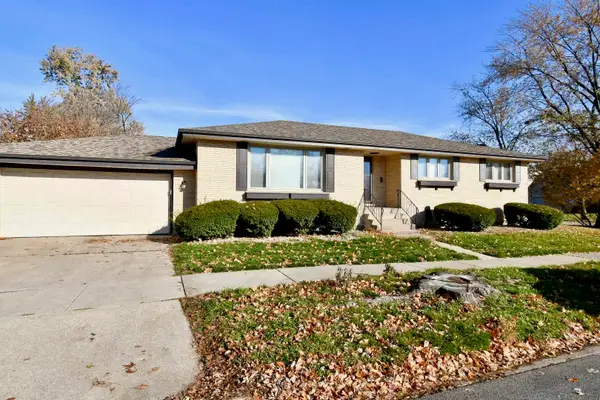 1038 E 167th Place, South Holland, IL 60473