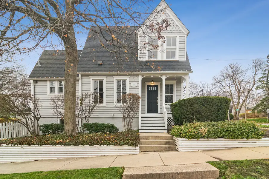 202 E Hillside Avenue, Barrington, IL 60010 - Image #2