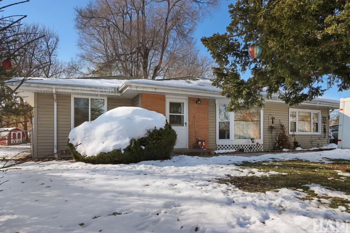 62 Ridge Court, Lindenhurst, IL 60046 - Image #1