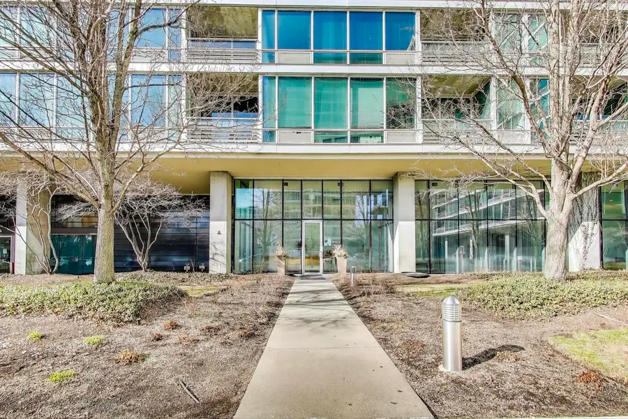 9725 Woods Drive #503, Skokie, IL 60077 - Image #2