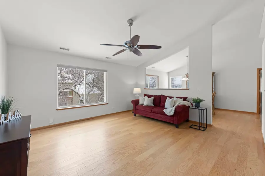 253 Nicole Drive #E, South Elgin, IL 60177 - Image #3