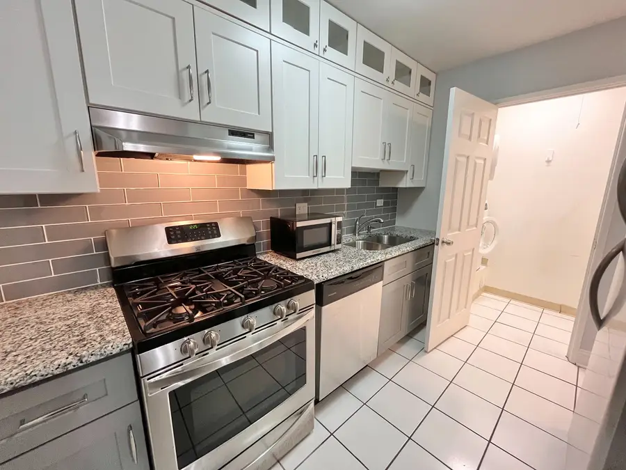 1501 E Churchill Drive #105, Palatine, IL 60074 - Image #2