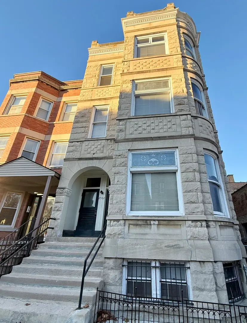 2502 W Augusta Boulevard, Chicago, IL 60622 - Image #2