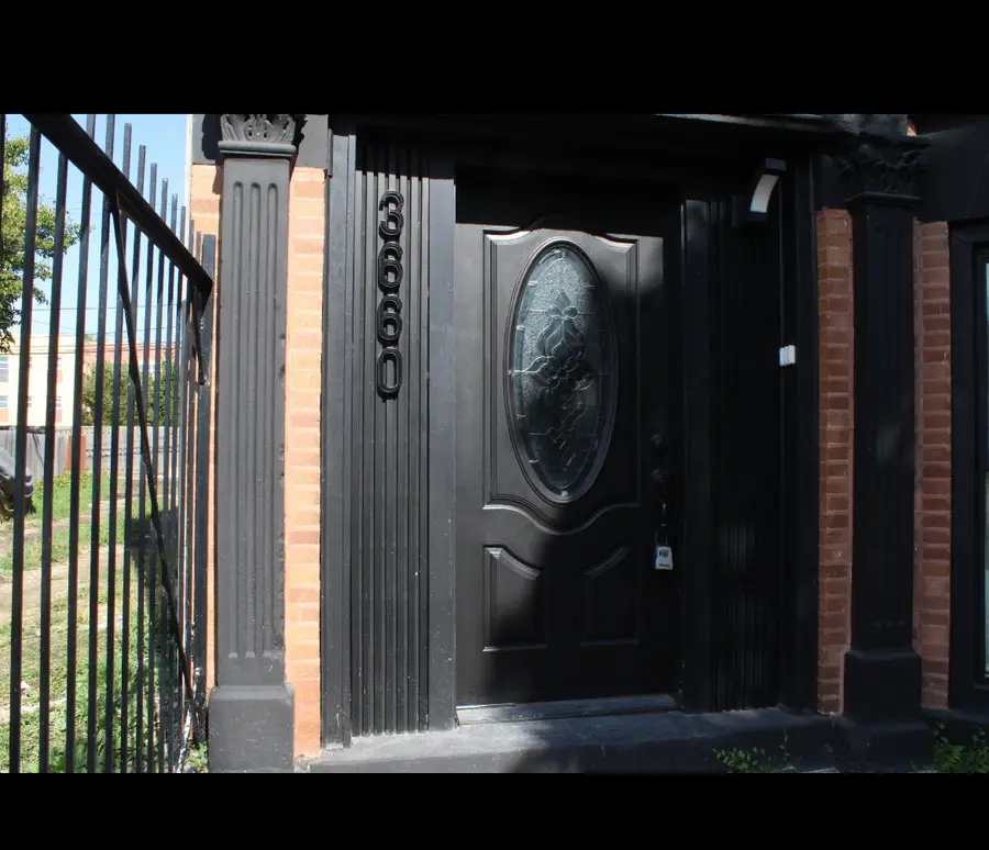 3660 W Grenshaw Street, Chicago, IL 60624 - Image #2