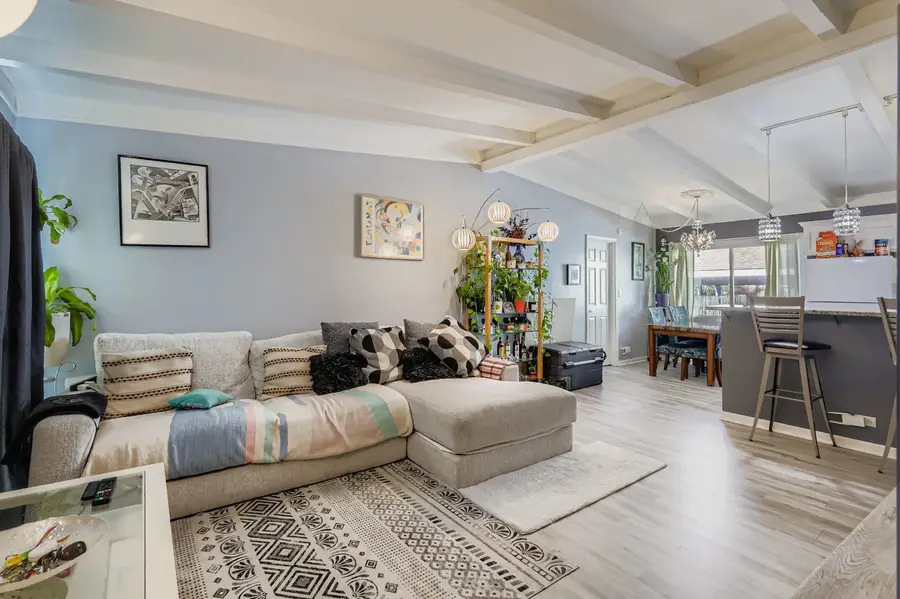 19W720 Woodland Avenue, Addison, IL 60101 - Image #3