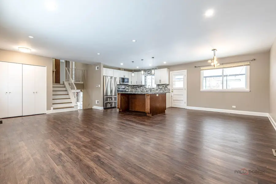 681 S Mount Prospect Road, Des Plaines, IL 60016 - Image #3