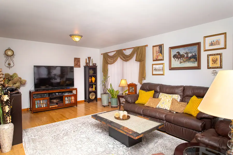 Address Withheld By Seller, Chicago, IL 60638 - Image #2