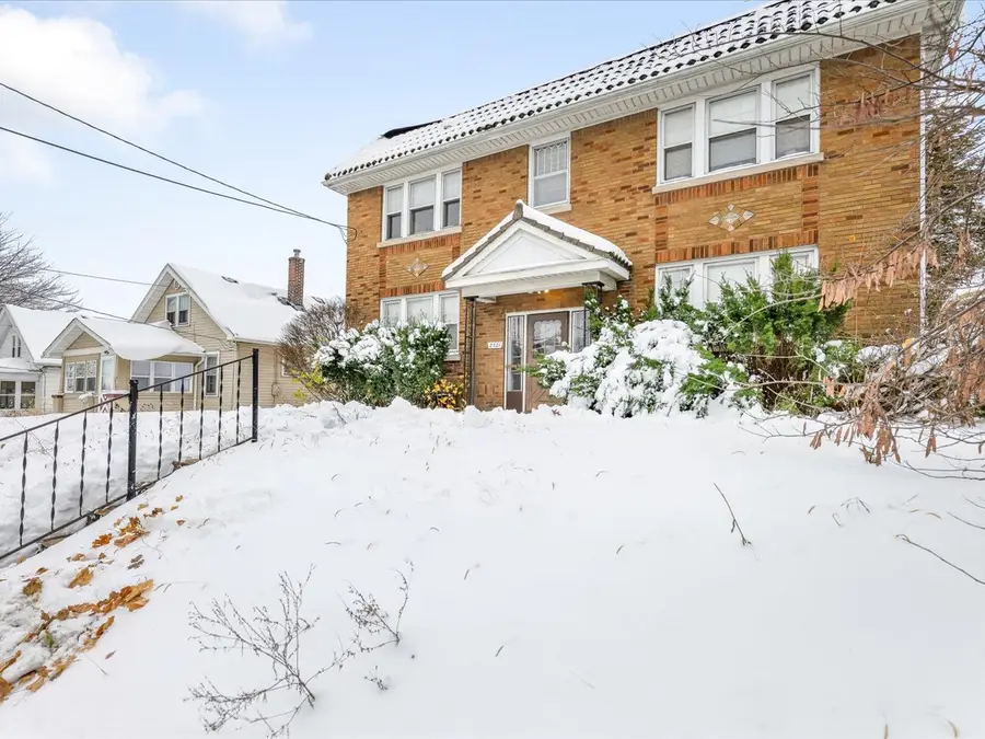 2321 Broadway, Rockford, IL 61104 - Image #3