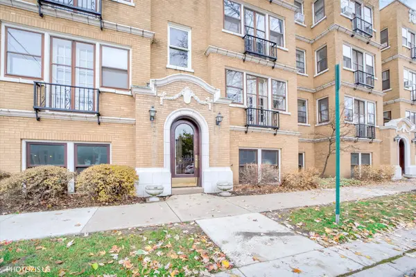 845 Pleasant Street #2E, Oak Park, IL 60302