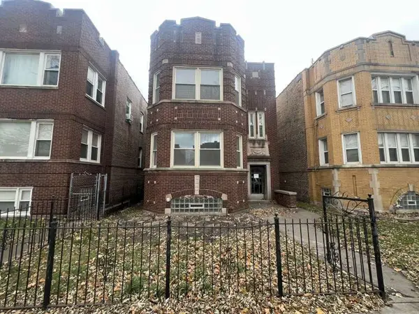 8240 S Clyde Avenue, Chicago, IL 60617