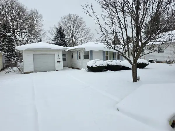 1804 Ave K, Sterling, IL 61081