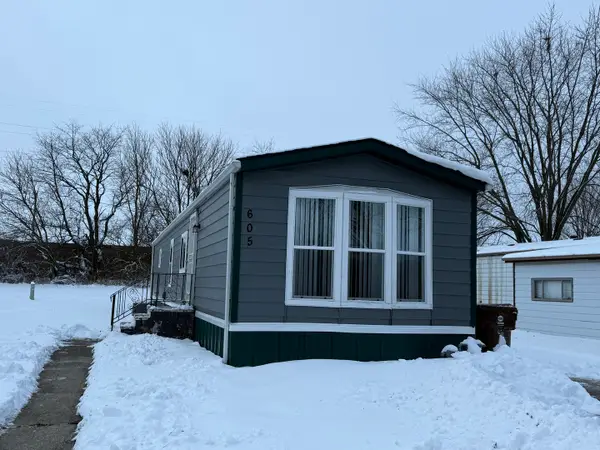 605 Tanglewood Road, Matteson, IL 60443