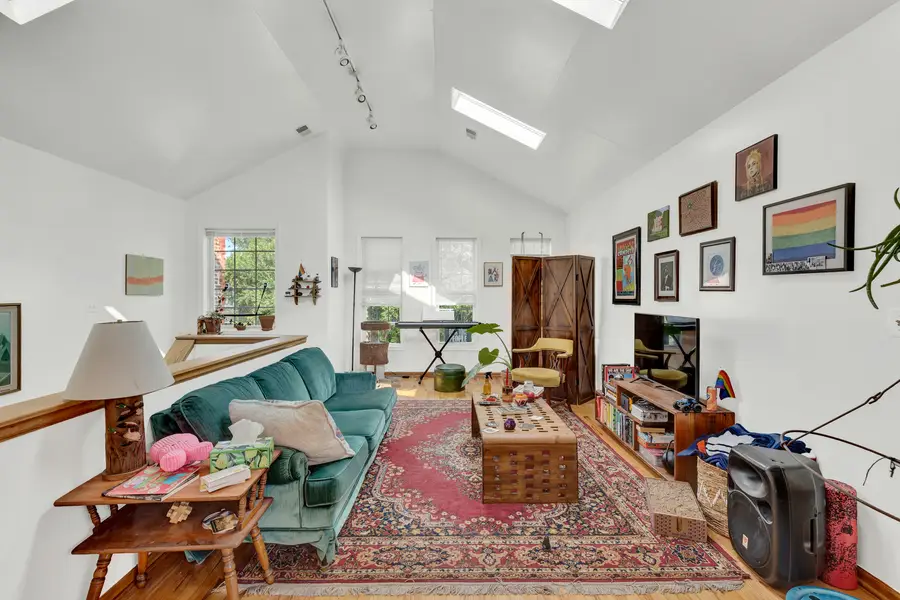 1422 N Maplewood Avenue, Chicago, IL 60622 - Image #3