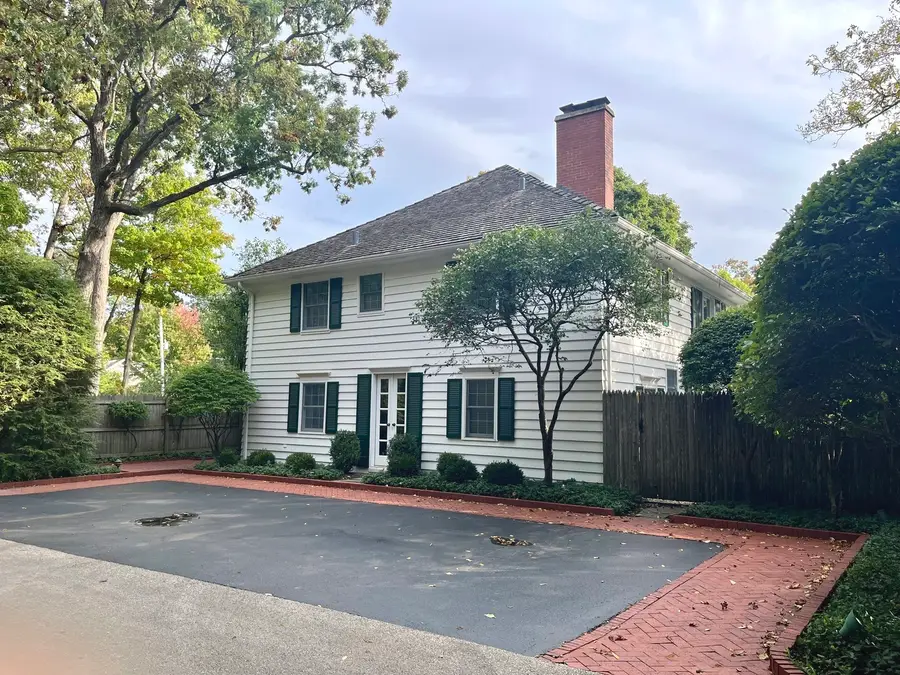 223 Sylvan Road, Lake Bluff, IL 60044 - Image #2