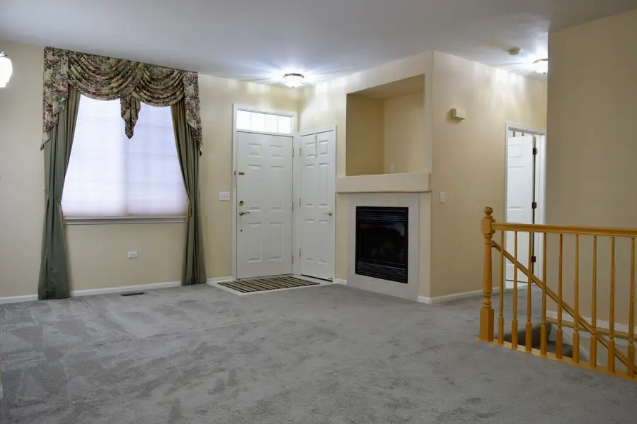 1126 N Oakwood Drive #1126, Fox Lake, IL 60020 - Image #3