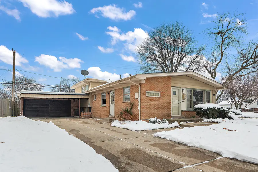 168 W Normandy Drive, Chicago Heights, IL 60411 - Image #2