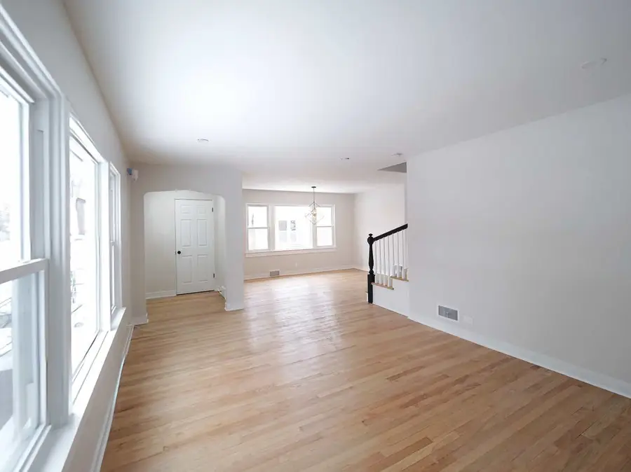 2926 Prairie Avenue, Brookfield, IL 60513 - Image #2