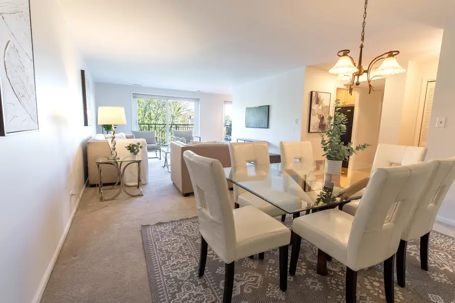 701 Lake Hinsdale Drive #306, Willowbrook, IL 60527 - Image #3