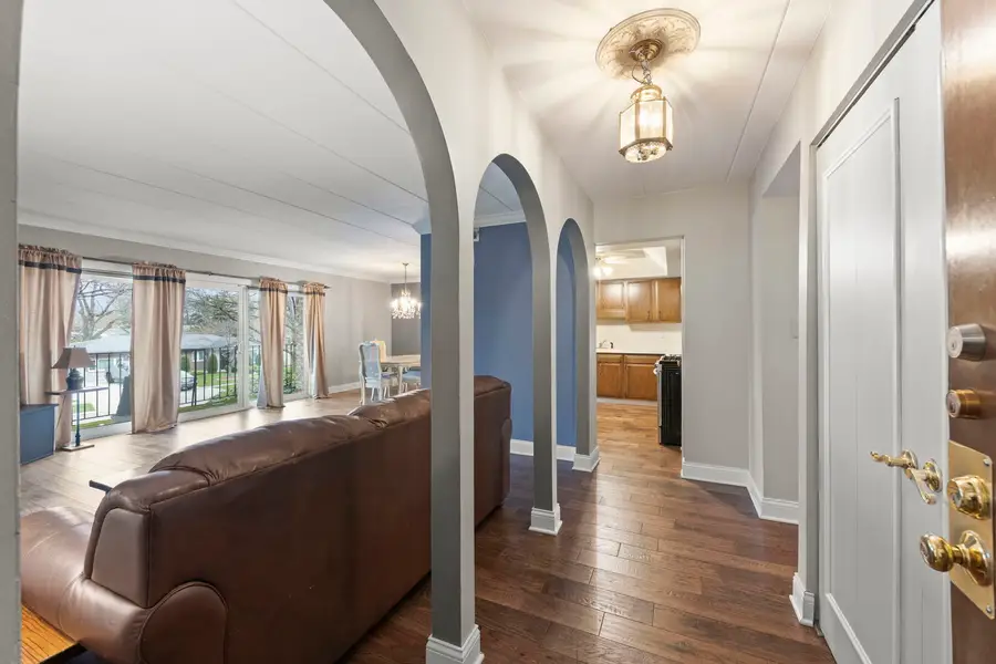 8704 Mobile Avenue #2C, Oak Lawn, IL 60453 - #2