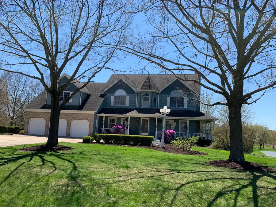 7N610 Cloverfield Circle, Saint Charles, IL 60175 - Image #2