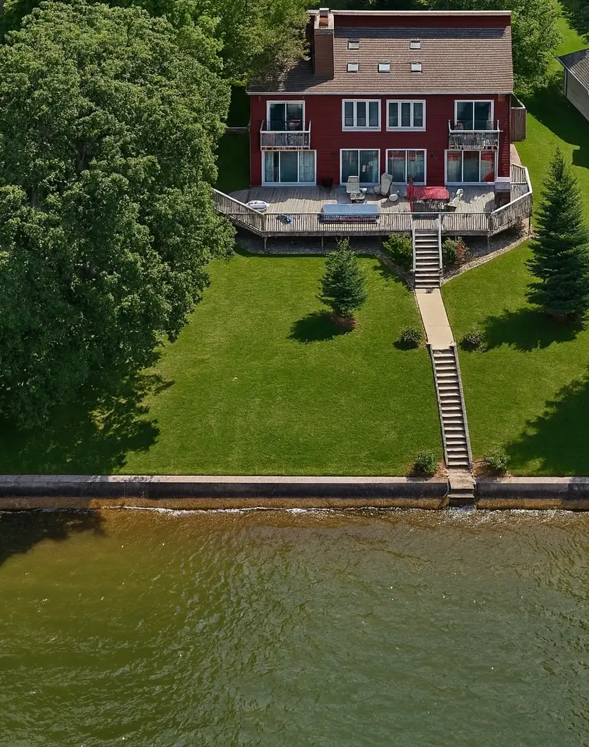 3321 N Bayview Lane, McHenry, IL 60051 - Image #1