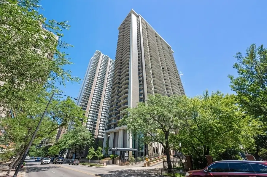 6007 N Sheridan Road #7J, Chicago, IL 60660 - Image #1