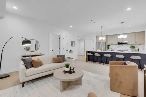 3204 N Kostner Avenue #506, Chicago, IL 60641