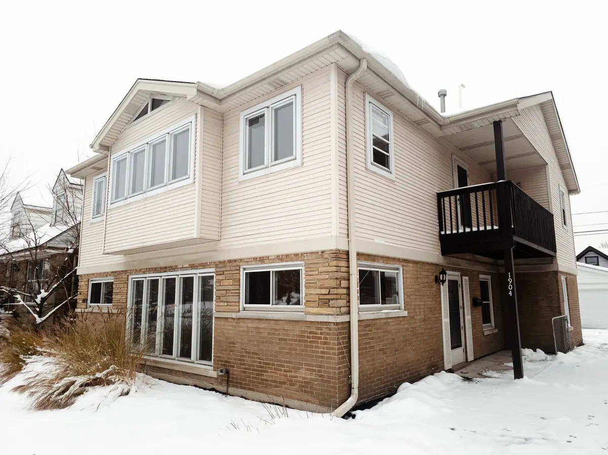 1904 S Fairview Avenue, Park Ridge, IL 60068 - Image #1