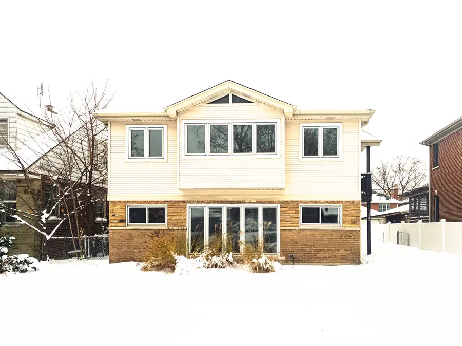 1904 S Fairview Avenue, Park Ridge, IL 60068 - Image #2