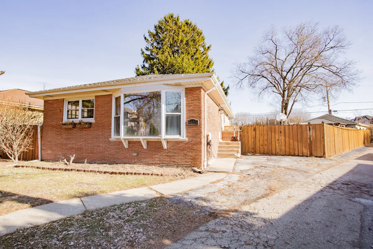 Address Withheld By Seller, Chicago, IL 60646 - Image #1