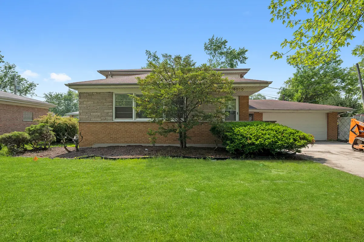 16030 University Avenue, South Holland, IL 60473 - Image #1