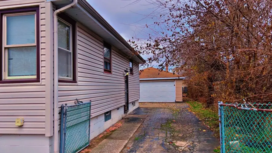 283 Paxton Avenue, Calumet City, IL 60409 - Image #2