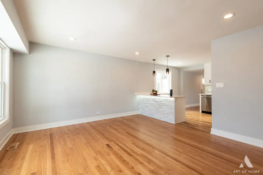 8120 S 83rd Court, Justice, IL 60458 - Image #3