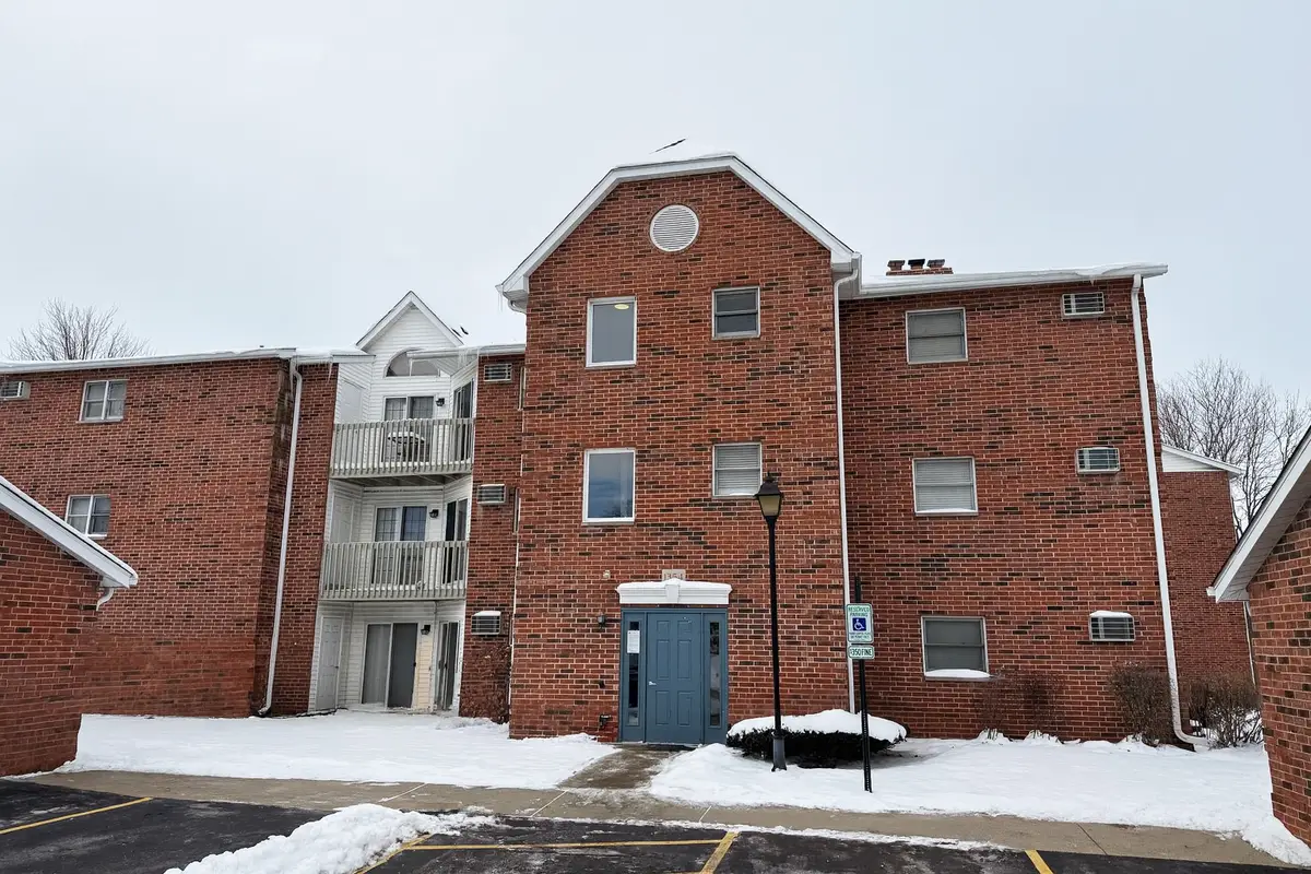 1354 Cunat Court #3G, Lake In The Hills, IL 60156 - Image #1