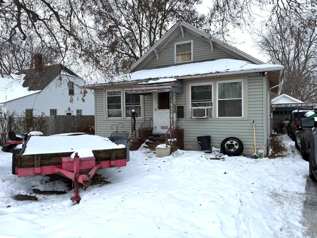 1611 W 3rd Street, Dixon, IL 61021 - Image #1
