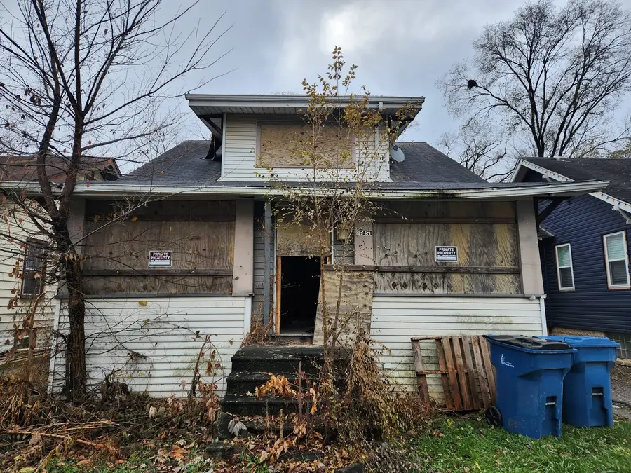 8 E 156th Street, Harvey, IL 60426 - Image #2