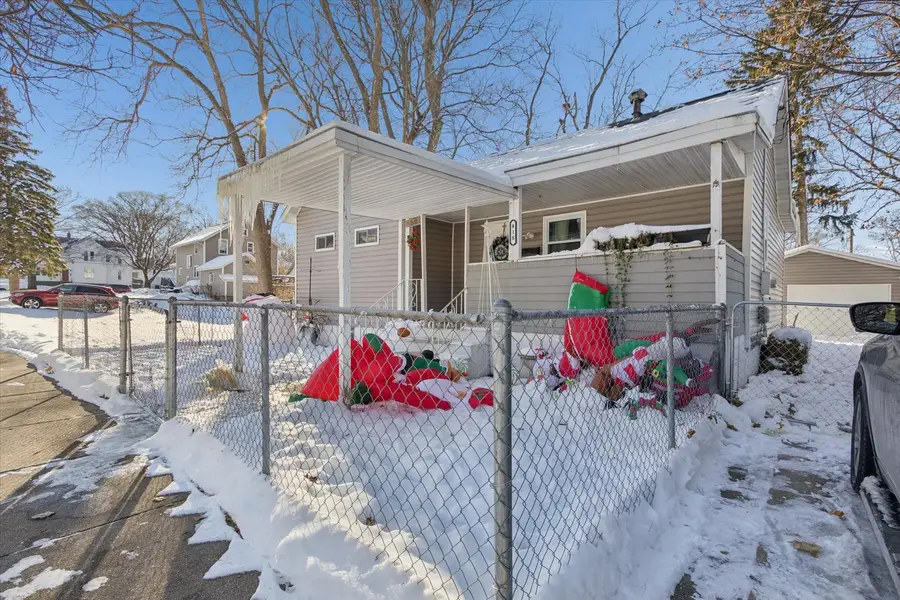 418 Adams Street, Rockford, IL 61107 - Image #2