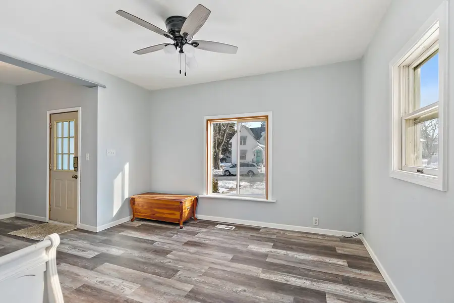 329 S 10th Street, Dekalb, IL 60115 - Image #3