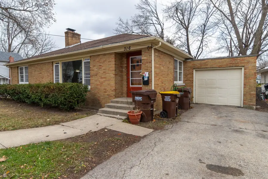 316 W Perry Street, Belvidere, IL 61008 - Image #3