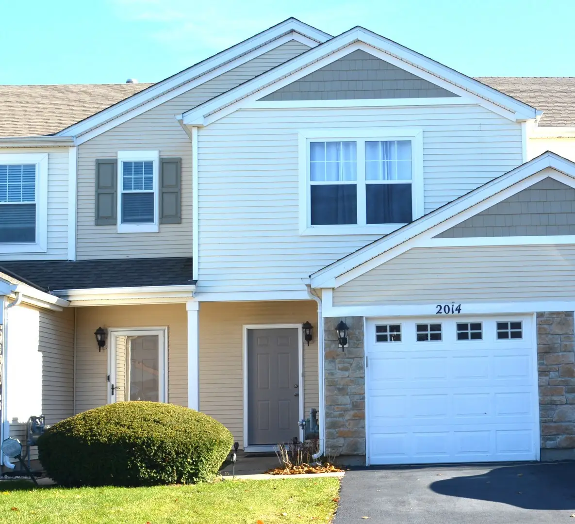 2014 Limestone Lane, Carpentersville, IL 60110 - #1